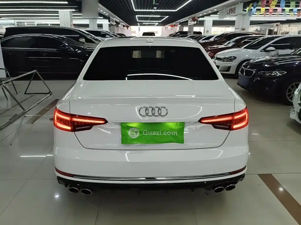 Audi A4L — миниатюра 6
