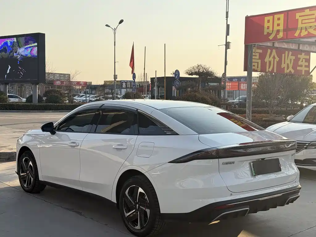 GEELY GALAXY GALAXY L6