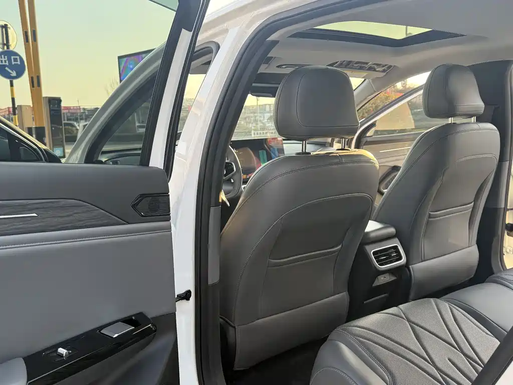 GEELY GALAXY GALAXY L6