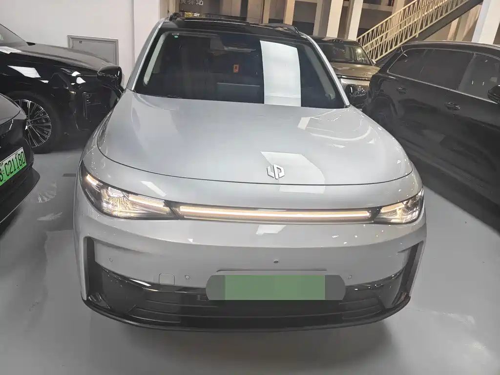 Leapmotor Leapmotor C16 — миниатюра 2