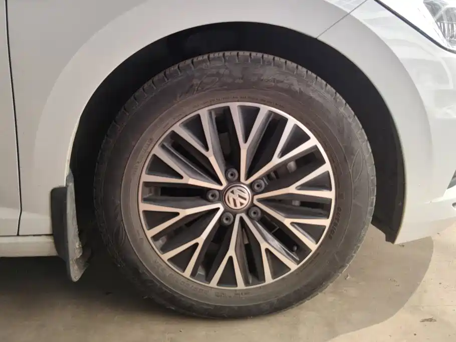 Volkswagen Sagitar — миниатюра 6