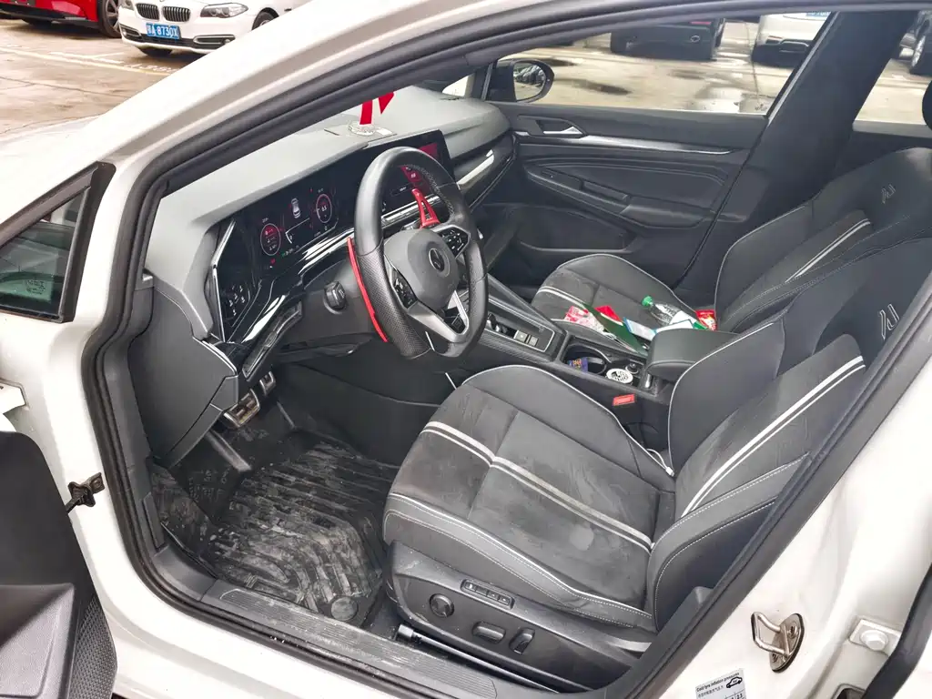 Volkswagen Golf — миниатюра 2