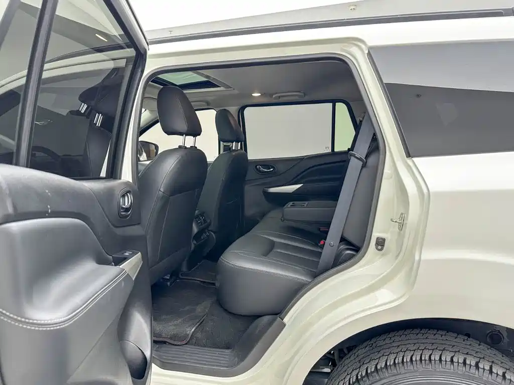 Nissan Terra — миниатюра 17