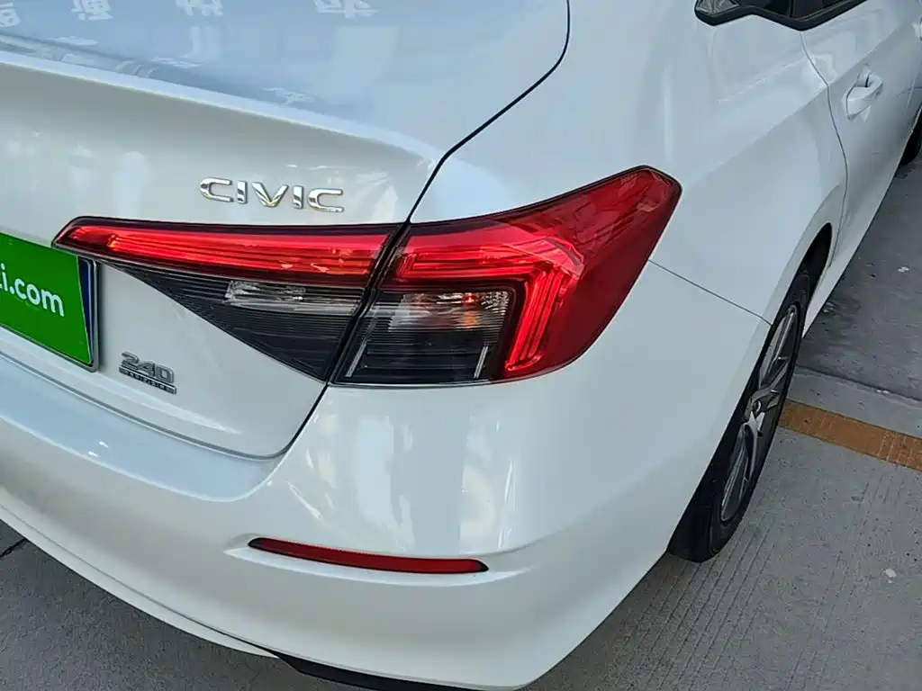 Honda Civic — миниатюра 8