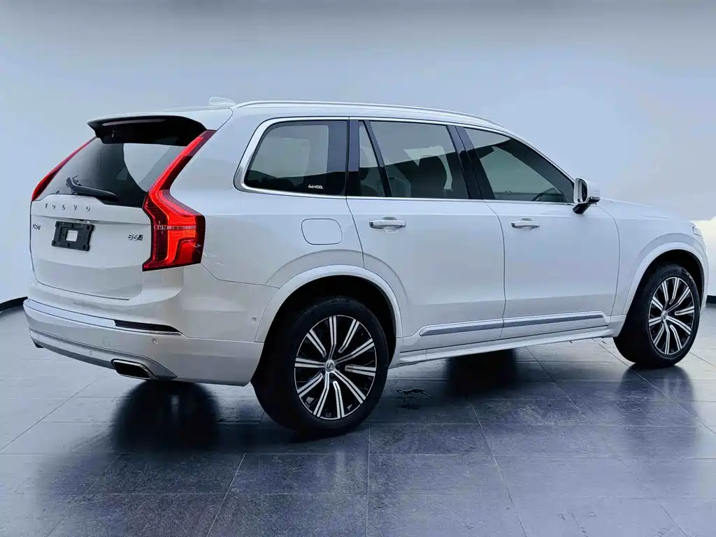 Volvo XC90 2021 B6 Luxury 7 мест