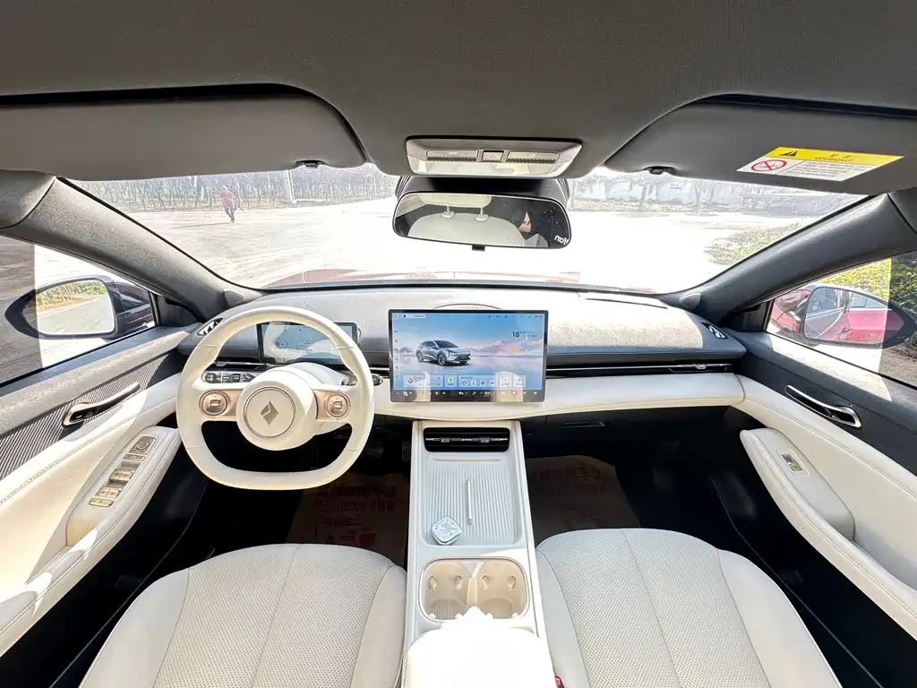 Baojun Yunhai — миниатюра 12