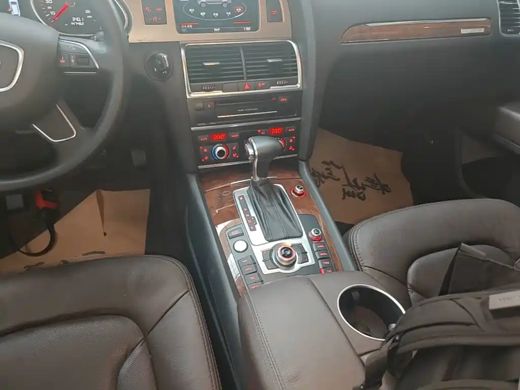 Audi Q7 — миниатюра 14