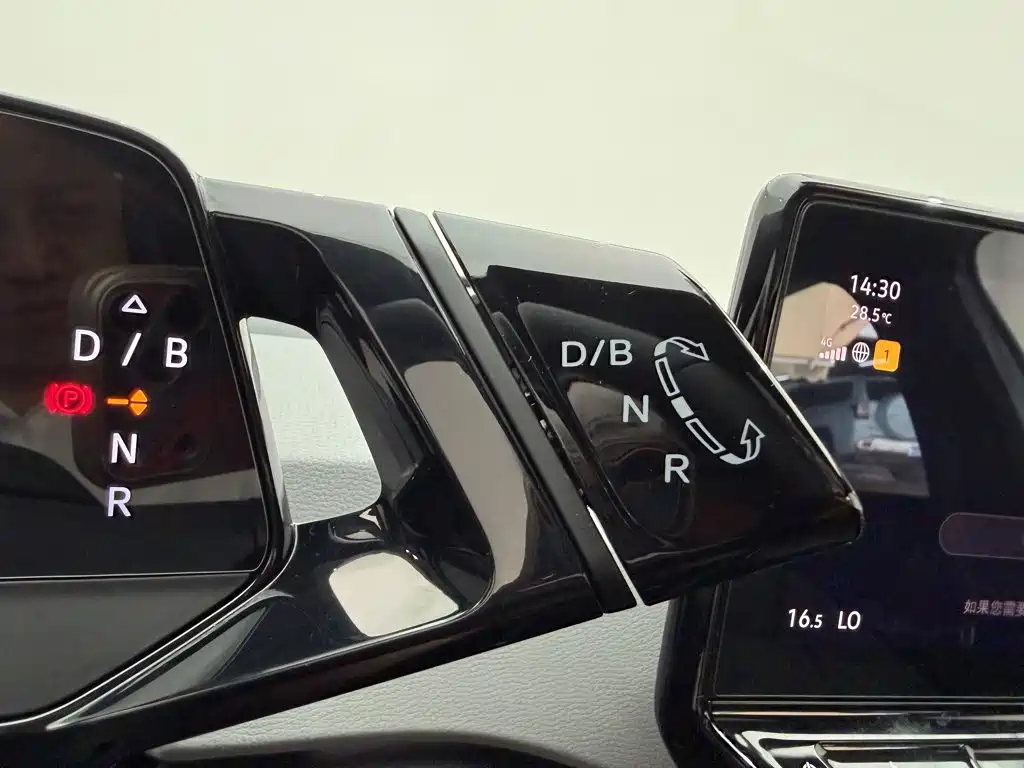 Volkswagen ID.3 — миниатюра 20
