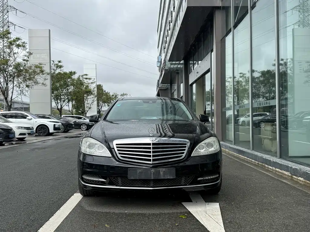 Mercedes-Benz S-Class — миниатюра 2