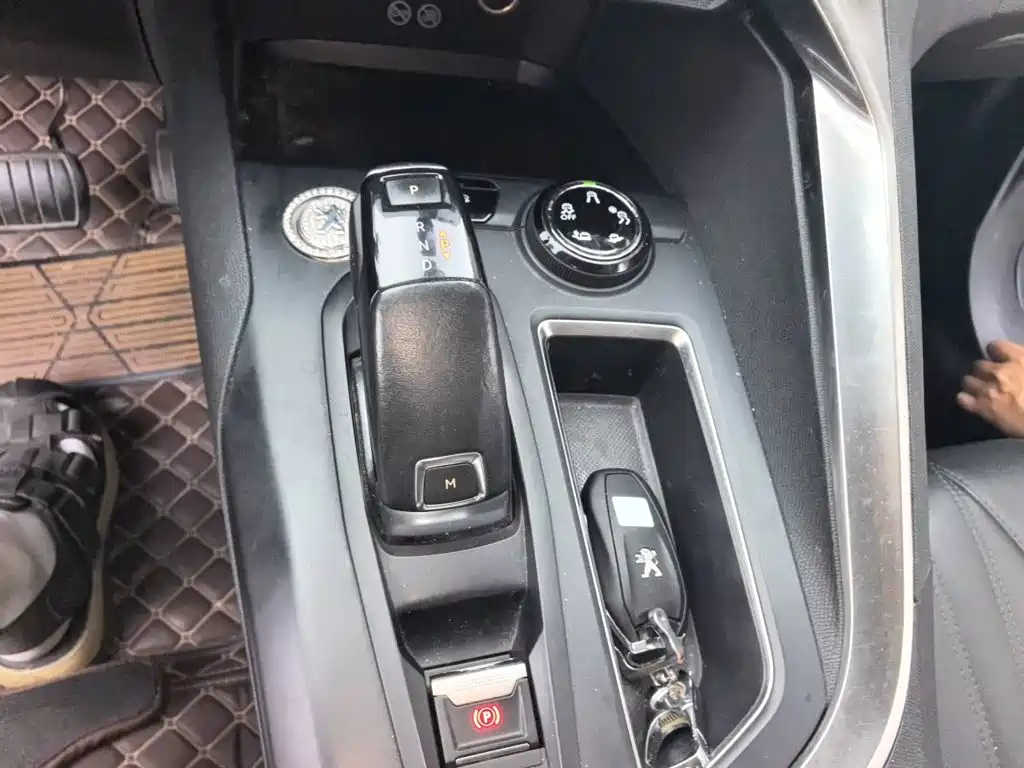 Peugeot 4008 — миниатюра 15