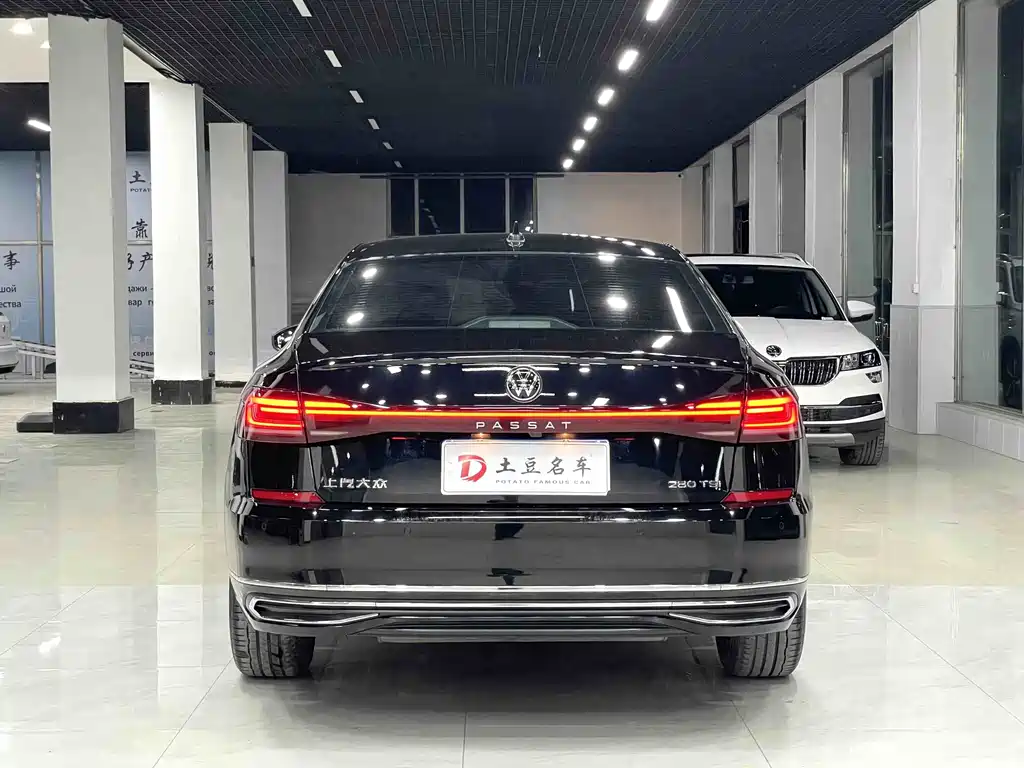Volkswagen Passat 2023 280TSI Elite