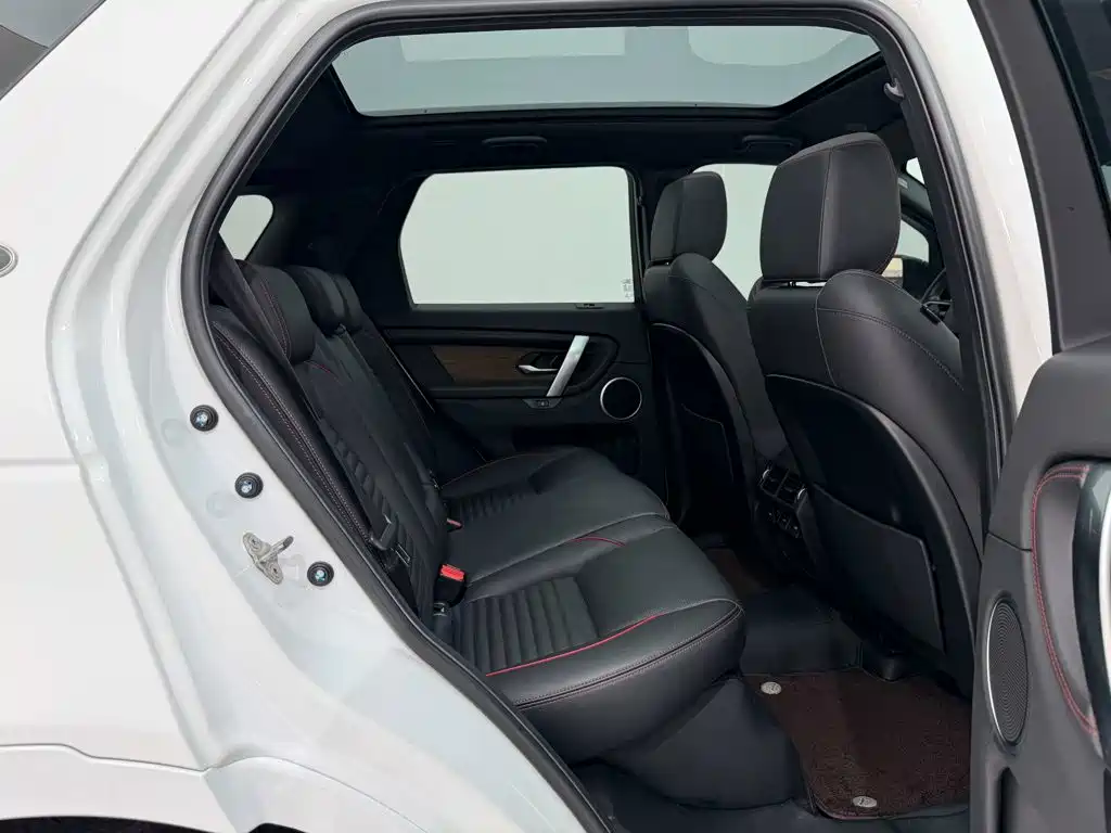 Land Rover Discovery Sport — миниатюра 18