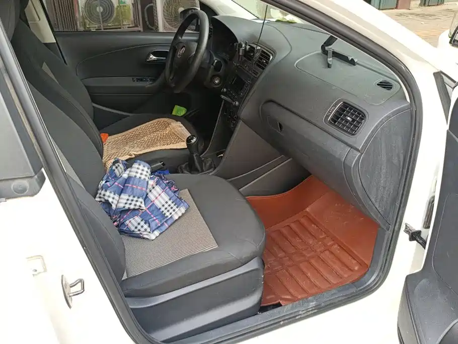 Volkswagen Polo — миниатюра 8