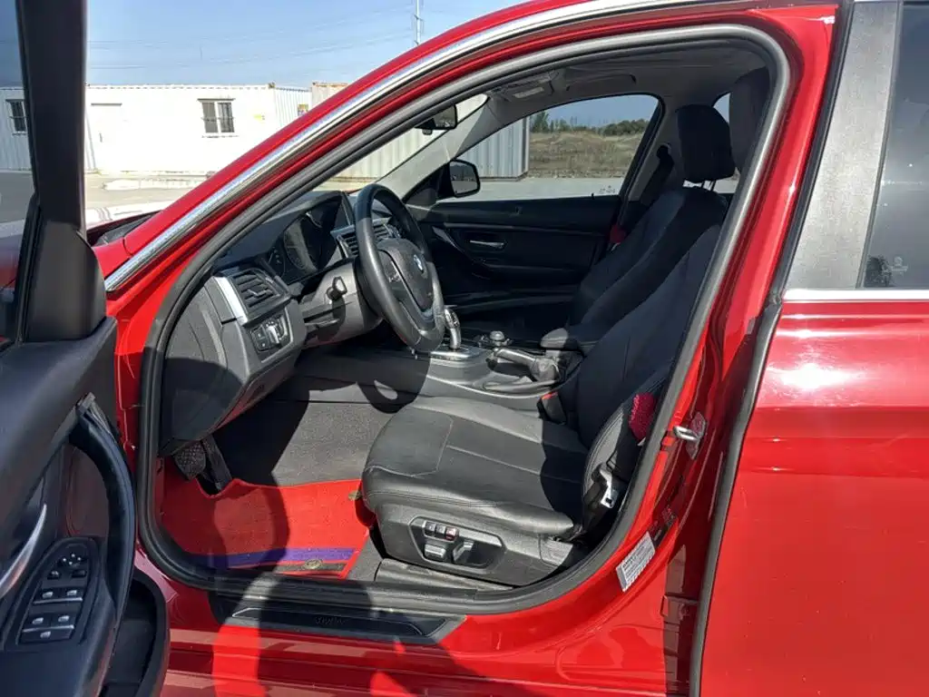BMW 3 Series — миниатюра 14
