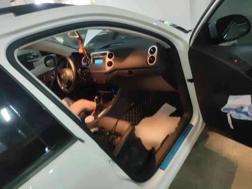 Volkswagen Tiguan — миниатюра 20