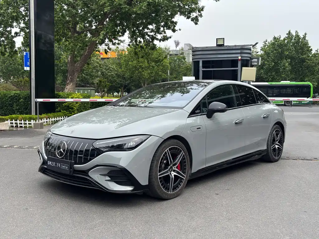 Mercedes-Benz EQE AMG 2023