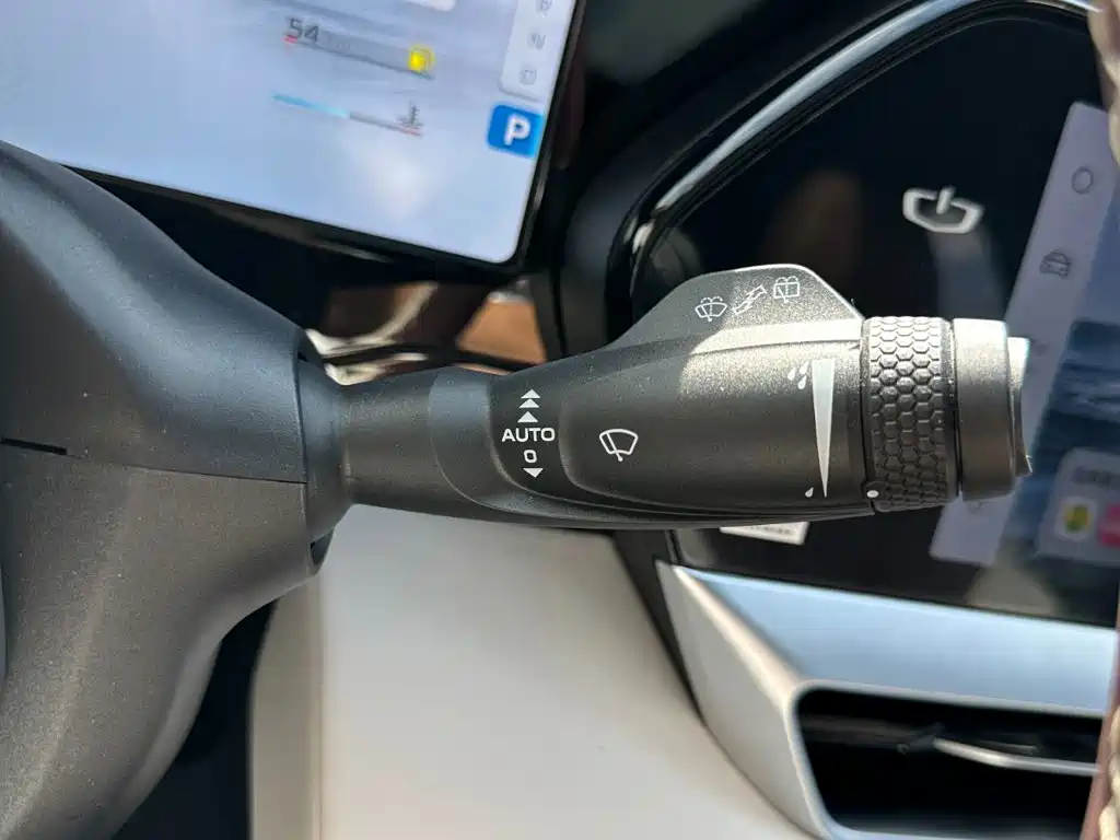 Geely Xingyue L — миниатюра 26