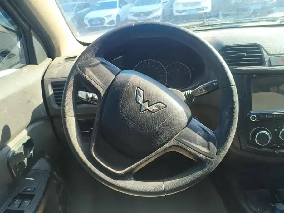 Wuling Hongguang — миниатюра 15