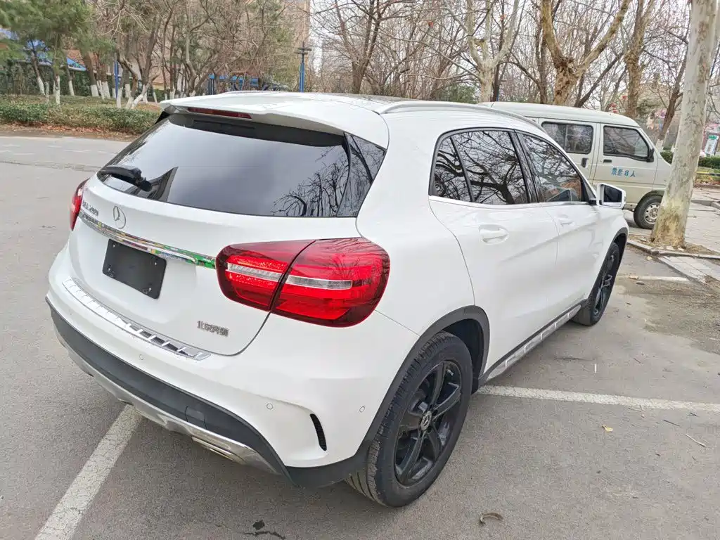 Mercedes-Benz GLA — миниатюра 5