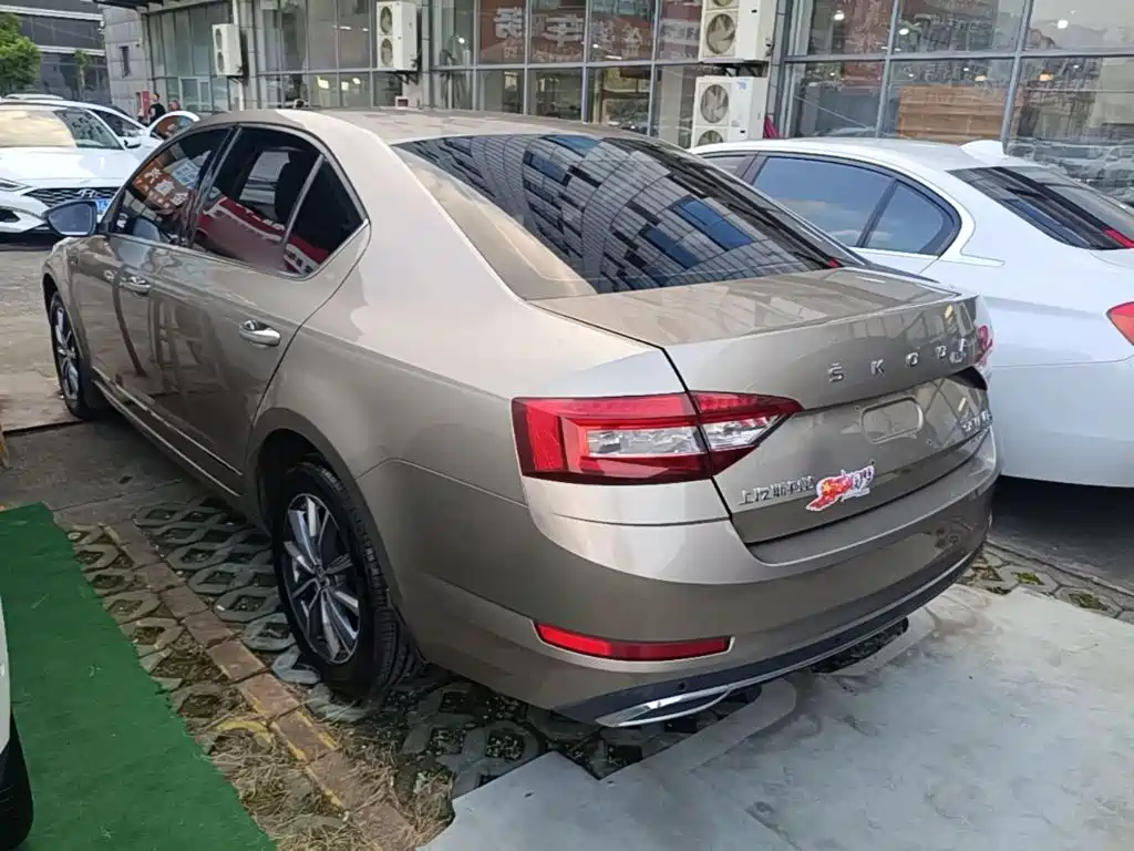 Skoda Octavia — миниатюра 5