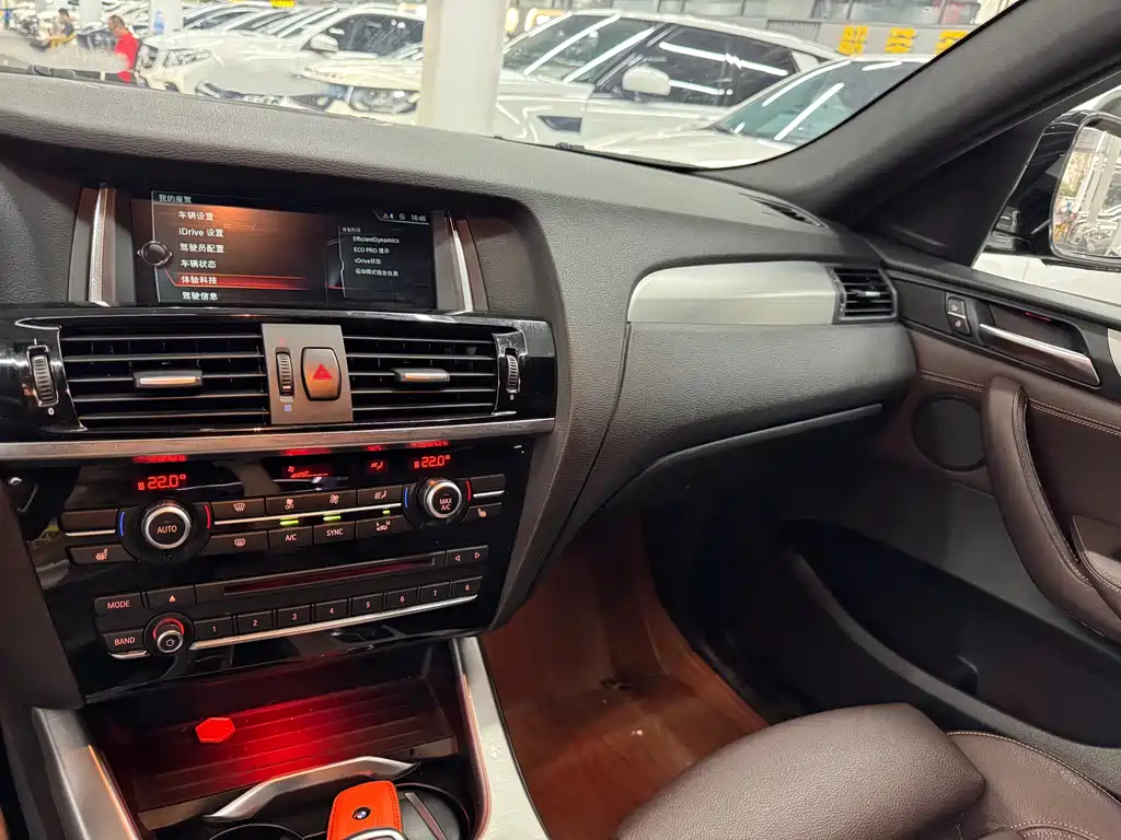 BMW X4 — миниатюра 15