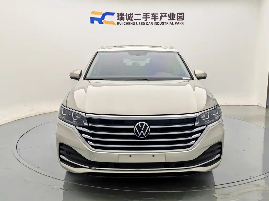 Volkswagen Viloran 2020 330TSI Luxury