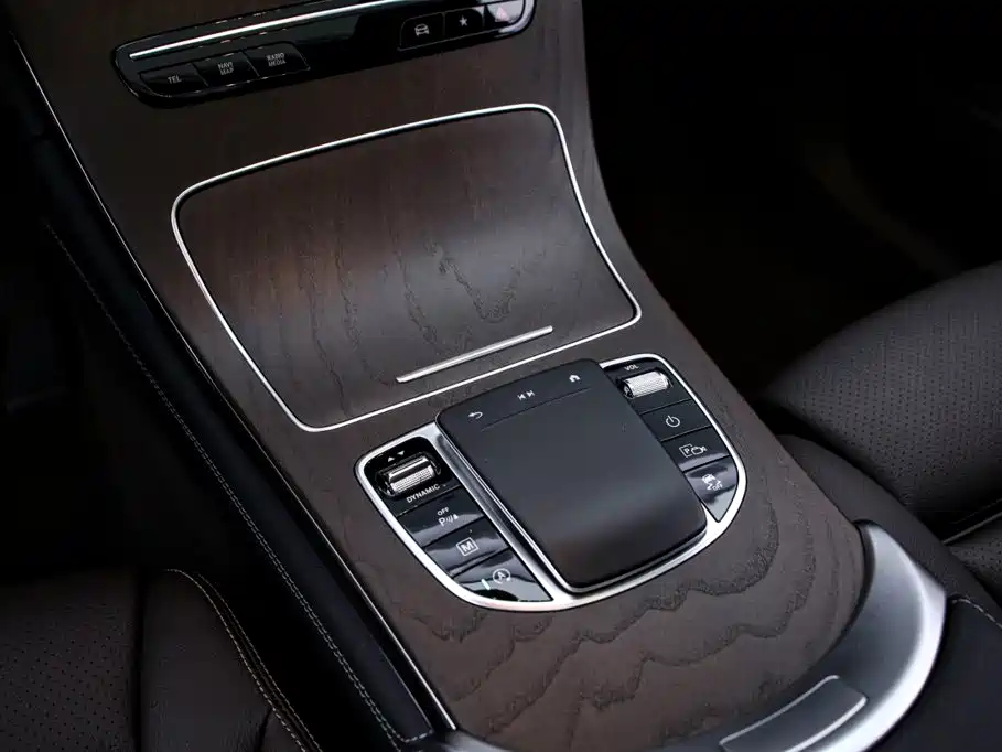 Mercedes-Benz GLC — миниатюра 10