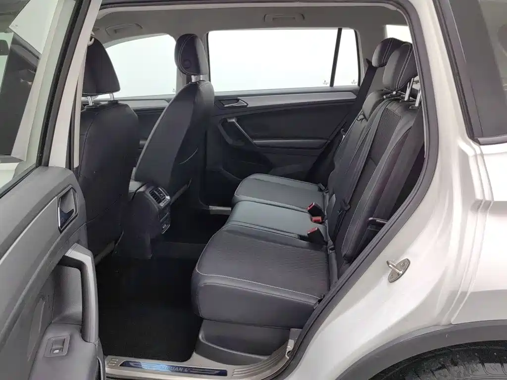 Volkswagen Tiguan L — миниатюра 15