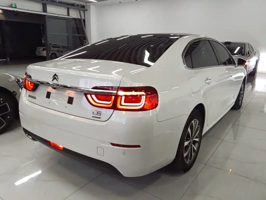 Citroen C6 — миниатюра 5