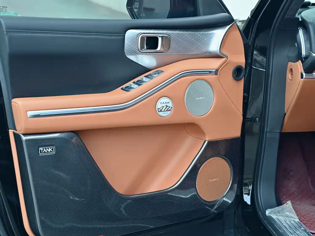 TANK TANK 700 NEW ENERGY