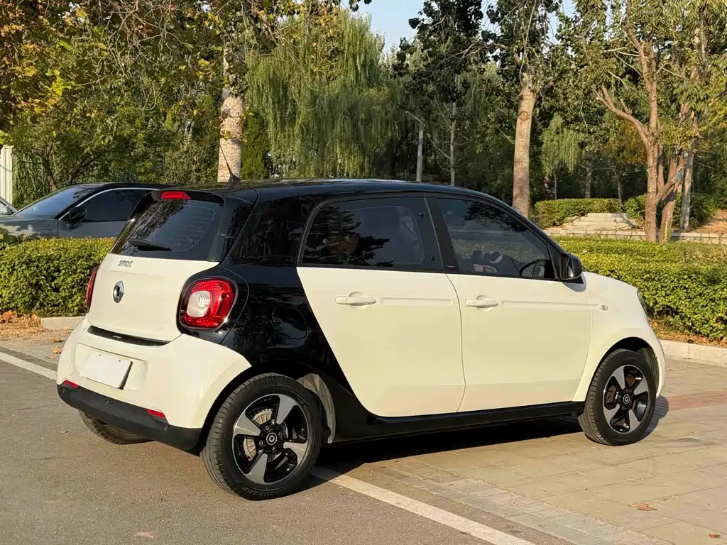 smart Smart Forfour — миниатюра 17
