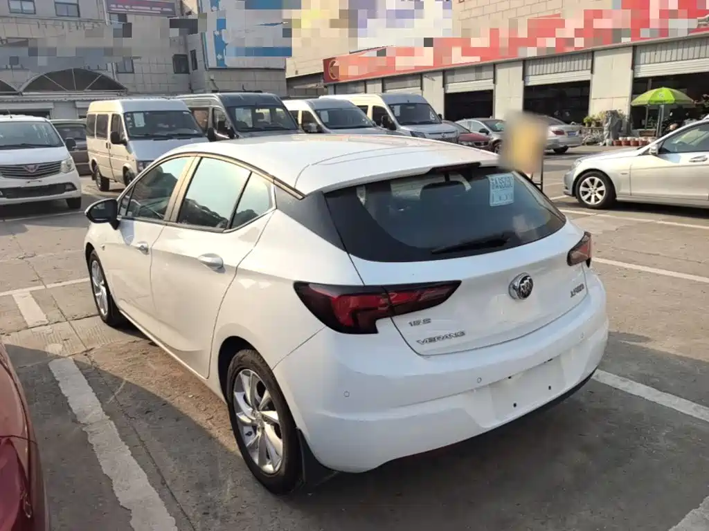 Buick Verano — миниатюра 5