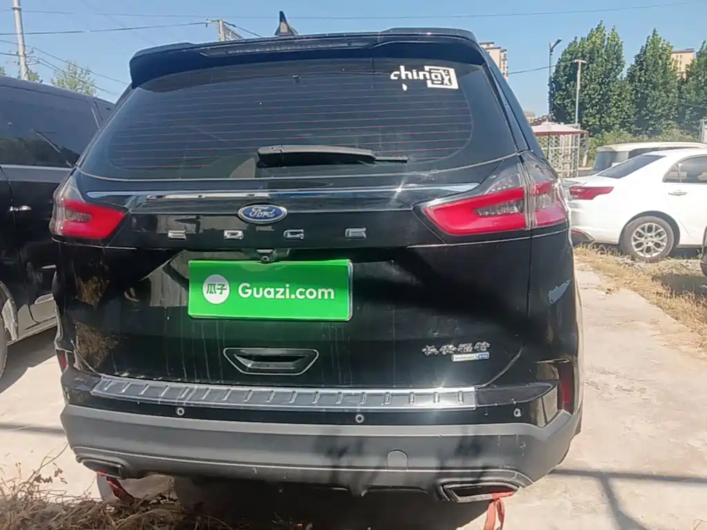 Ford Edge — миниатюра 6