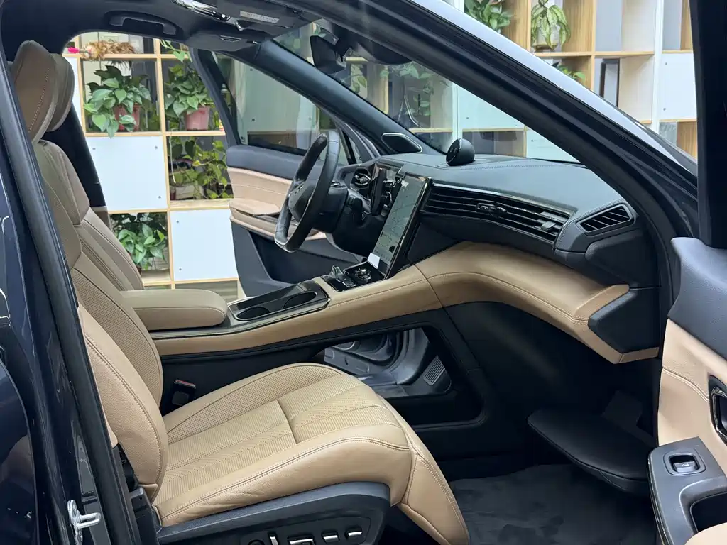NIO ES8 — миниатюра 13