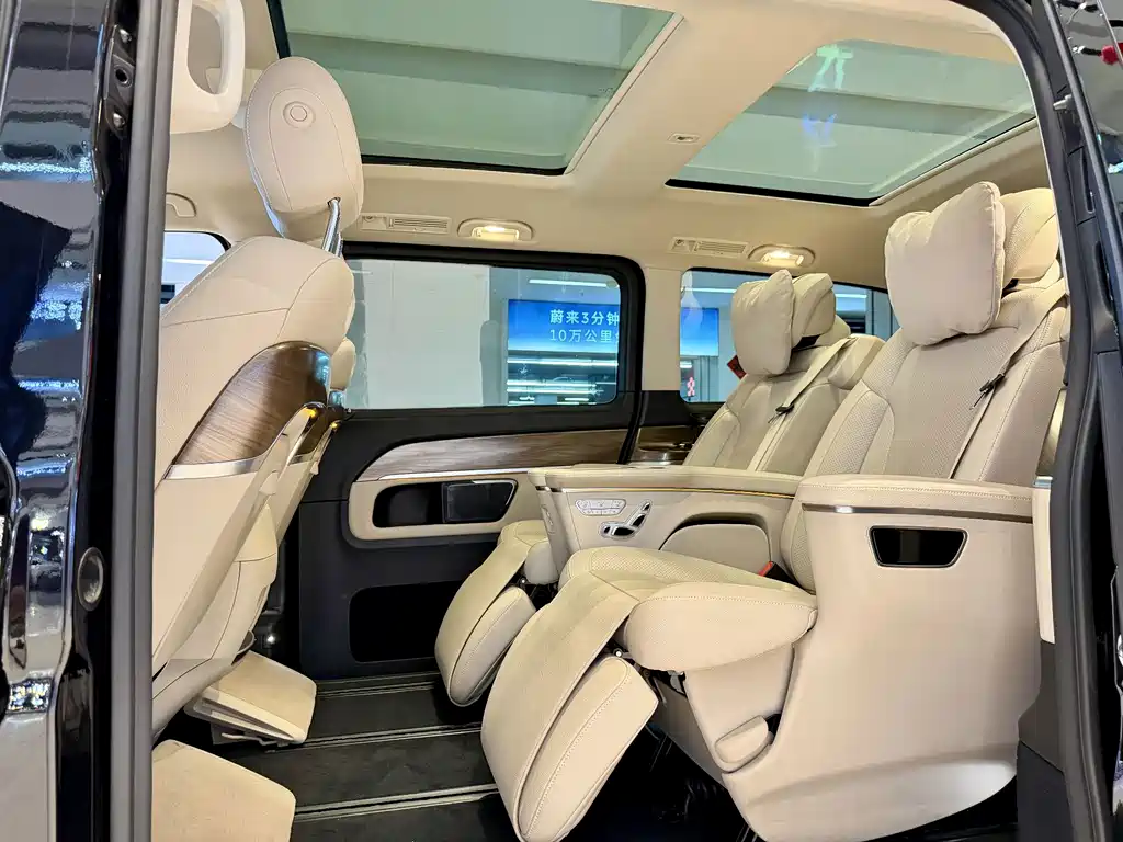 Mercedes-Benz V-Class — миниатюра 8
