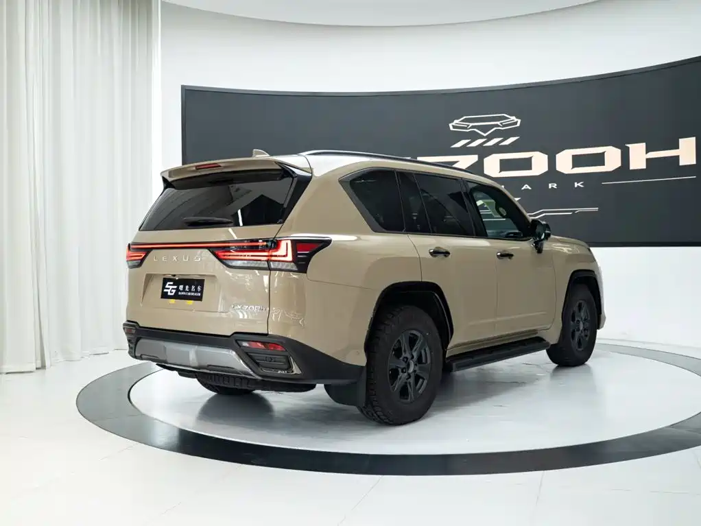 Lexus LX — миниатюра 4