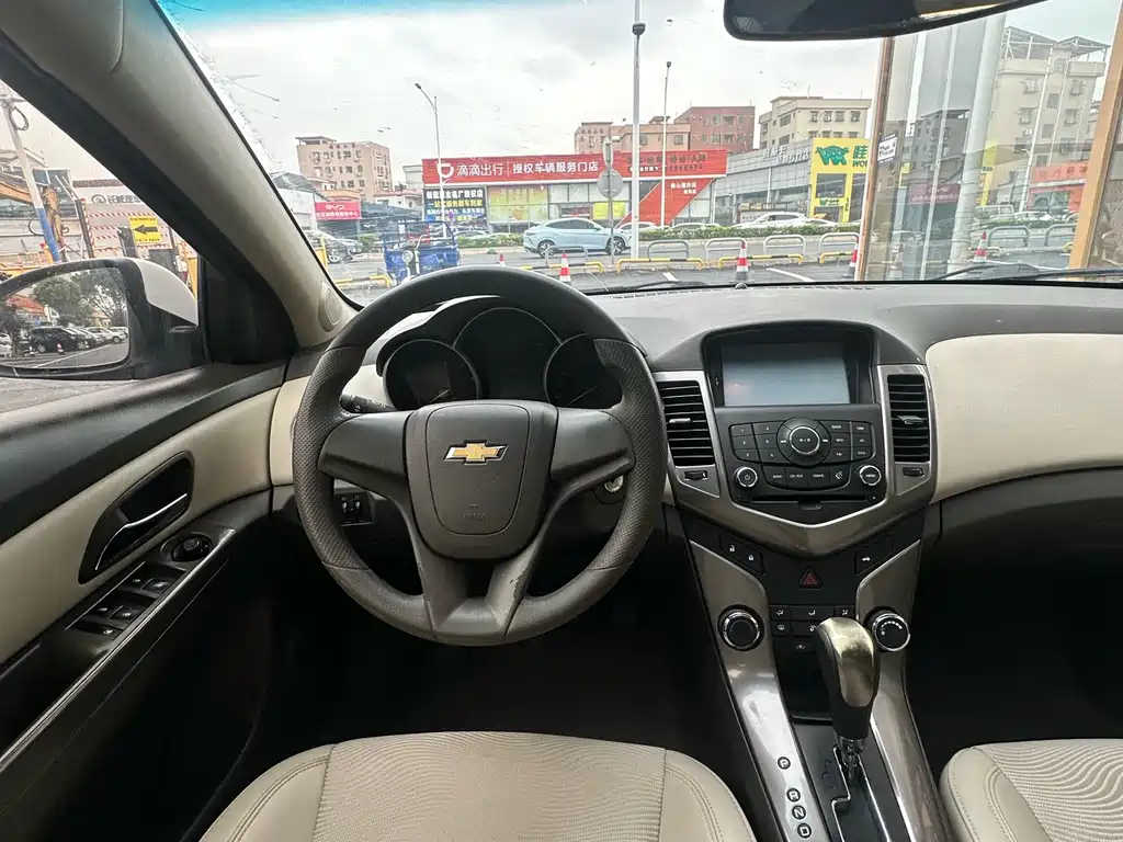 Chevrolet Cruze 2015 1.5L SE AT
