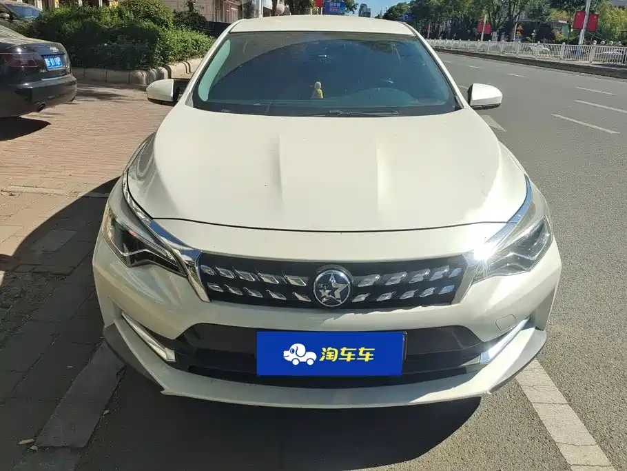Venucia D60