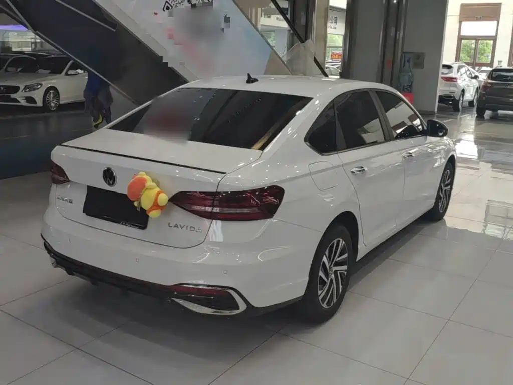 Volkswagen Lavida — миниатюра 7