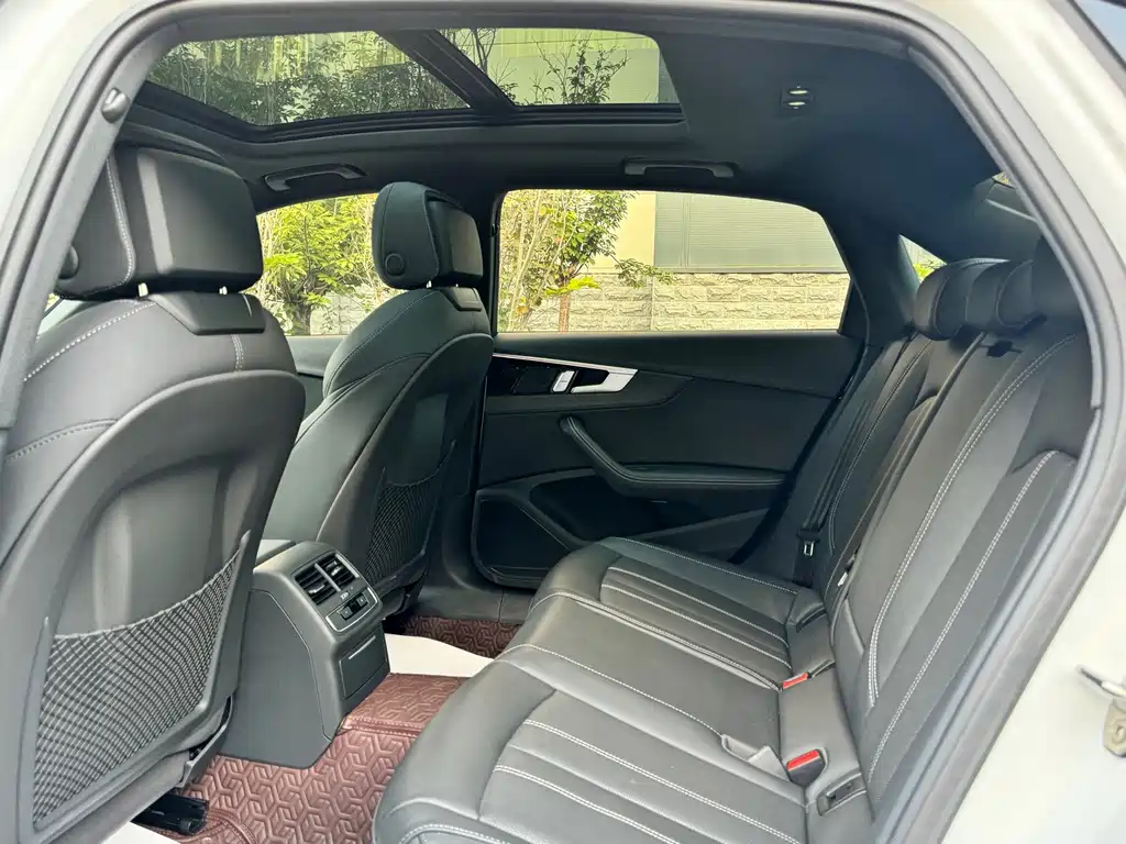 Audi A4L — миниатюра 14