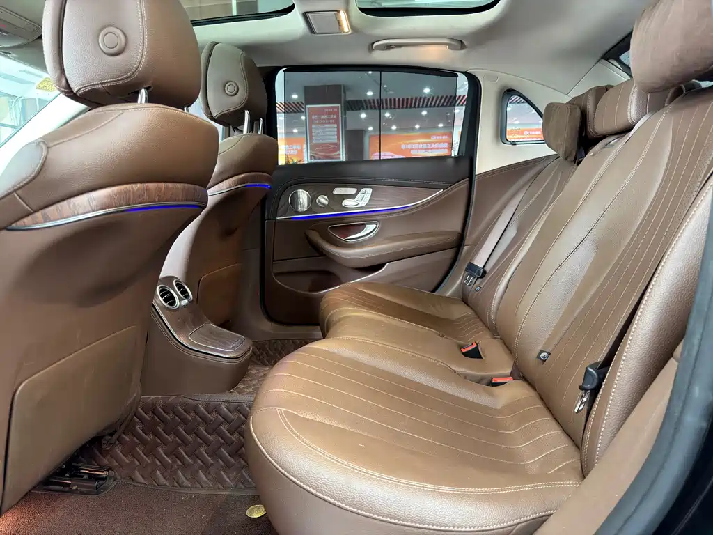 MERCEDES-BENZ E CLASS