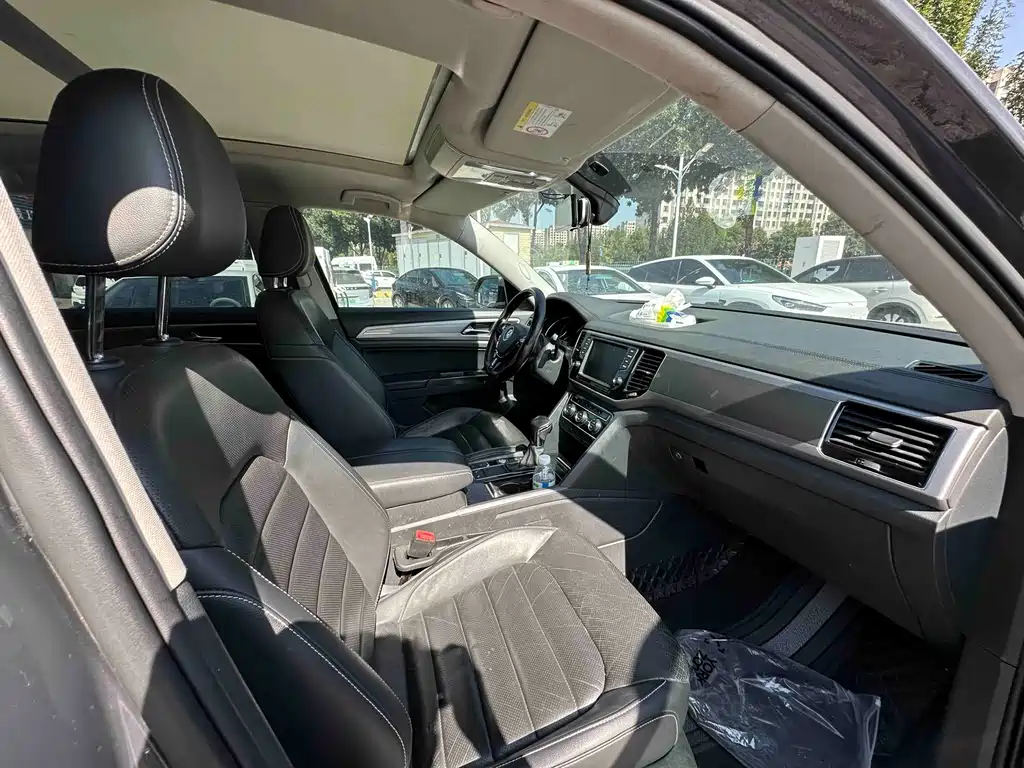 Volkswagen Teramont — миниатюра 8