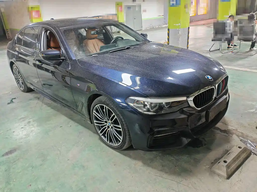 BMW 5 Series — миниатюра 3