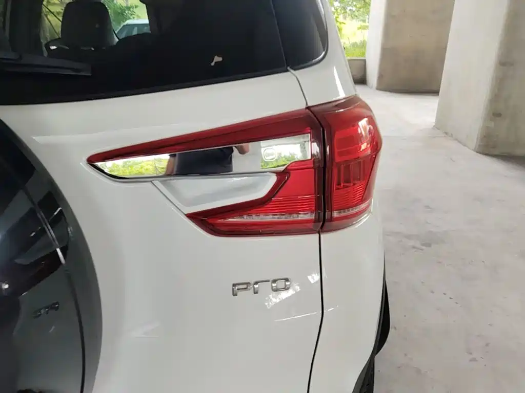 BYD Yuan Pro — миниатюра 8