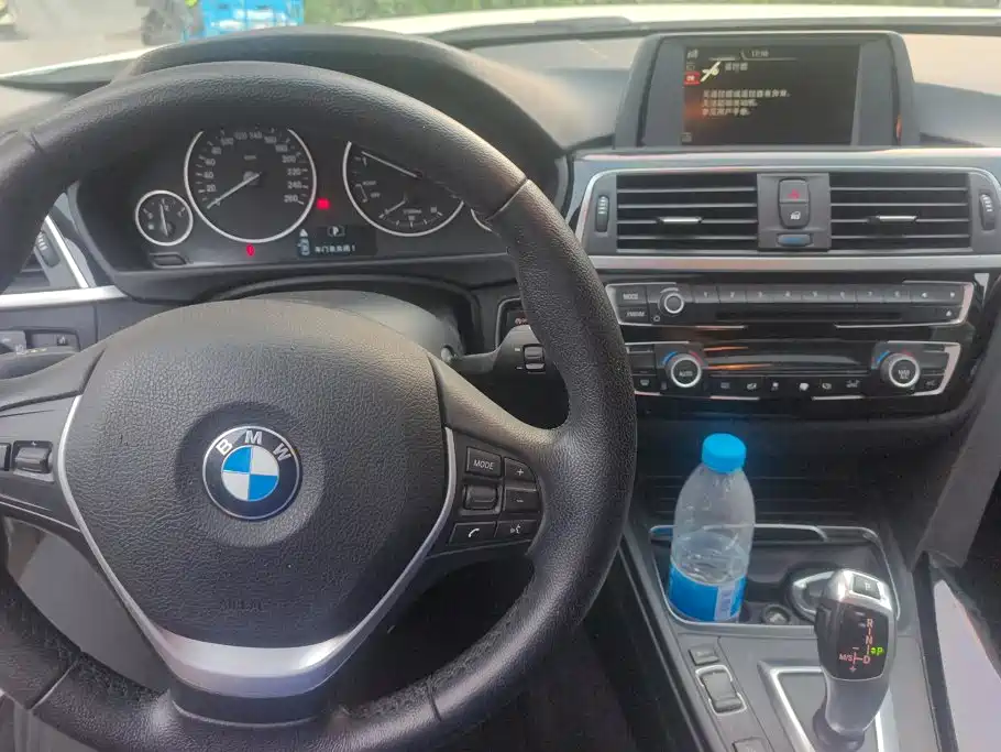 BMW 3 Series — миниатюра 12