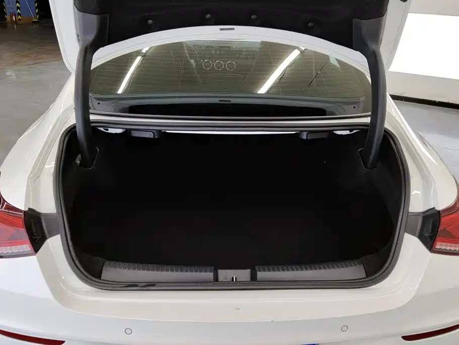 Mercedes-Benz CLA (Import) — миниатюра 4