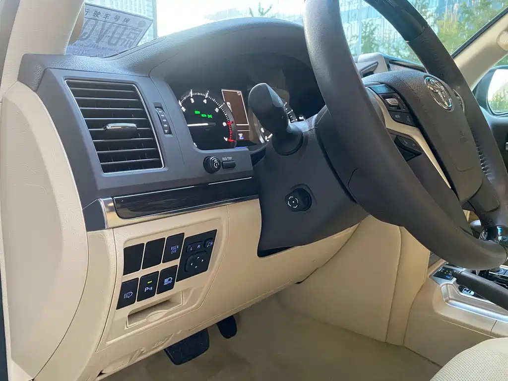 Toyota Land Cruiser — миниатюра 15