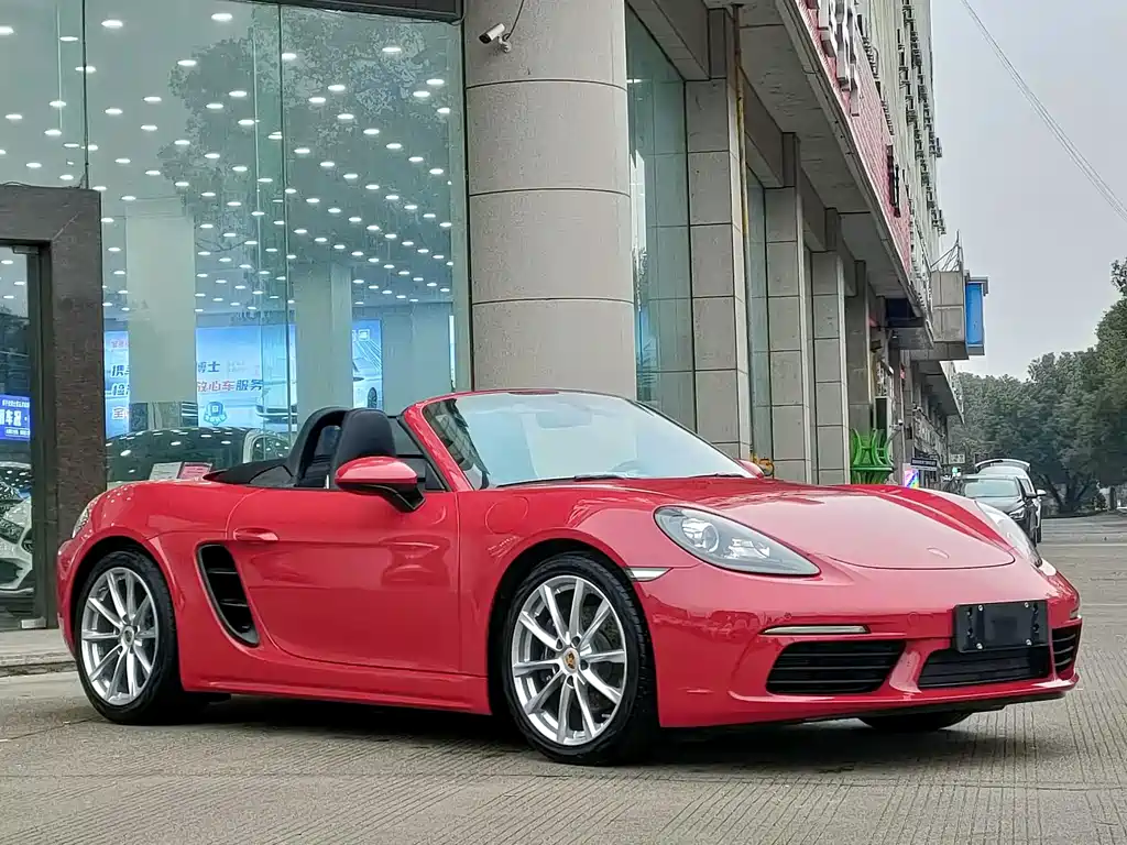 PORSCHE 718