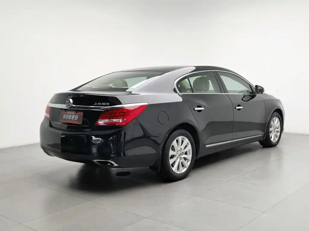 Buick LaCrosse — миниатюра 2