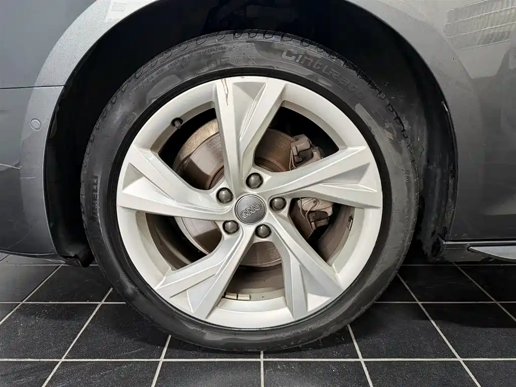 Audi A4L — миниатюра 15